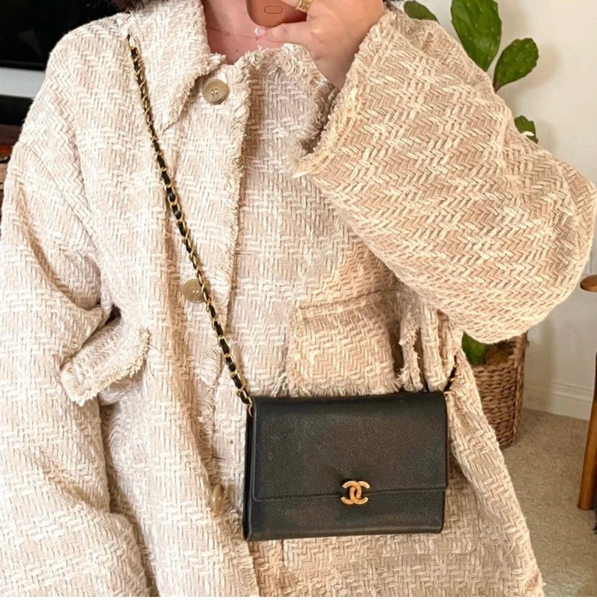 Chanel caviar black wallet on chain