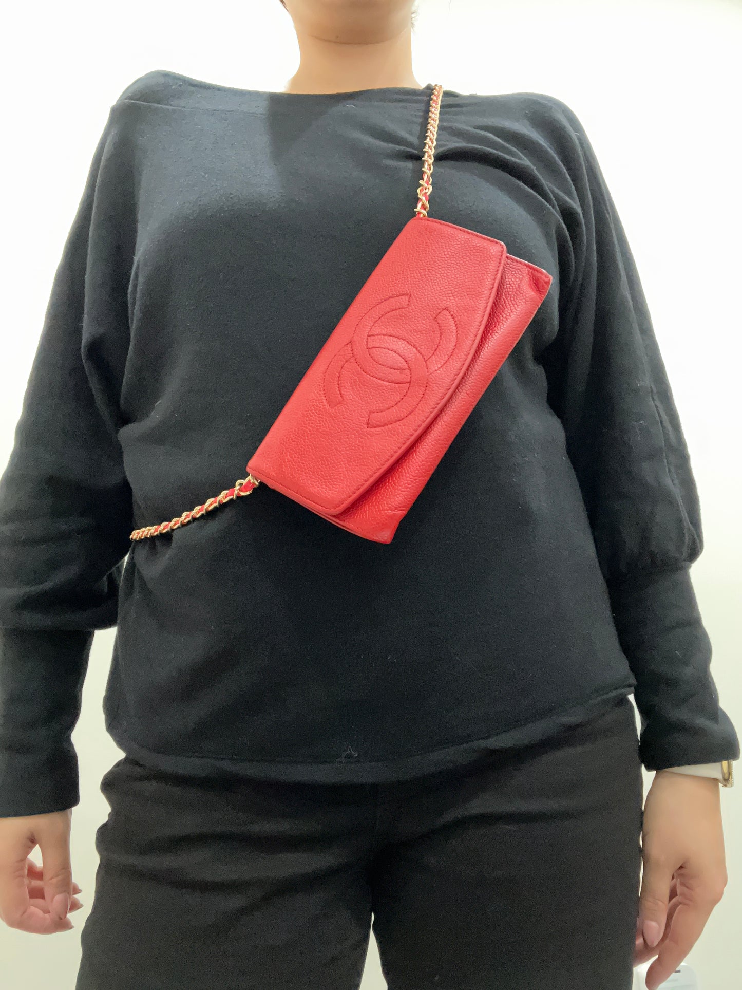 Chanel Caviar Red wallet on chain