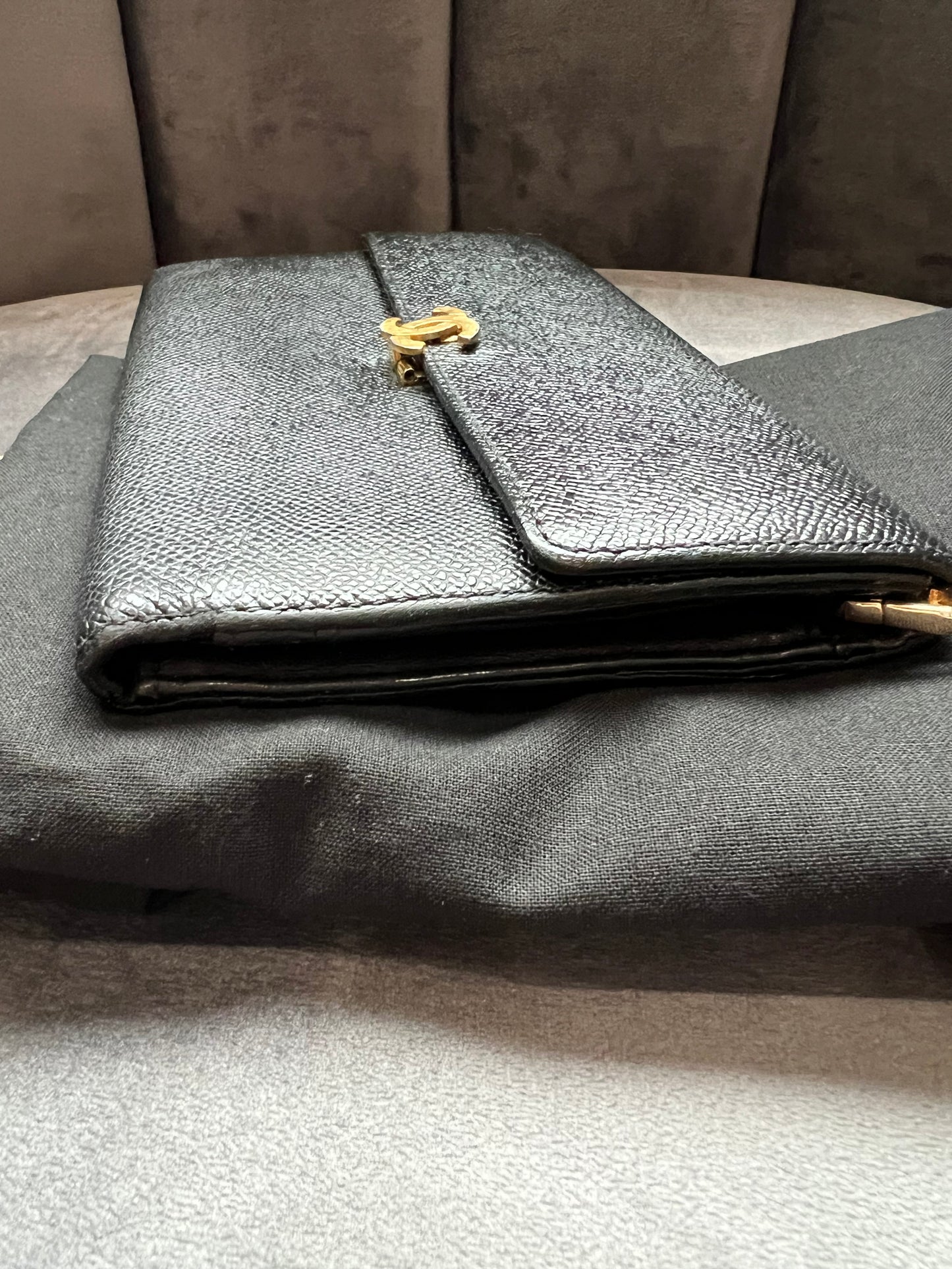 Chanel caviar black wallet on chain