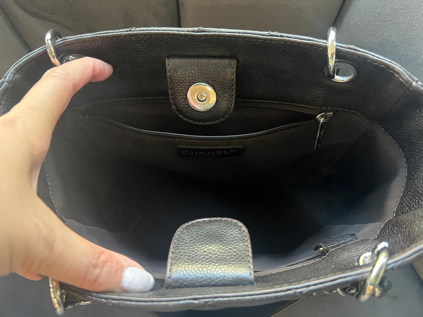 CHANEL Petite Shopping Tote