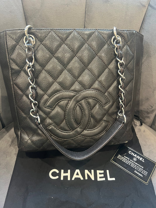 CHANEL Petite Shopping Tote