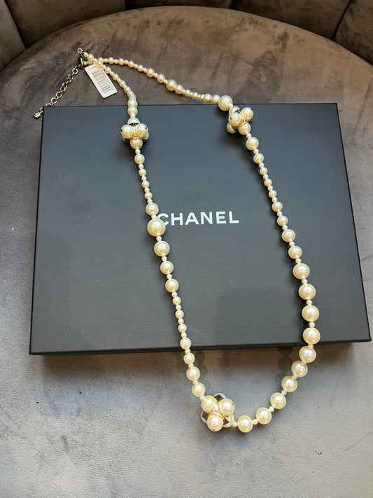 CHANEL Pearl And Cocomark Cube Classic Necklace