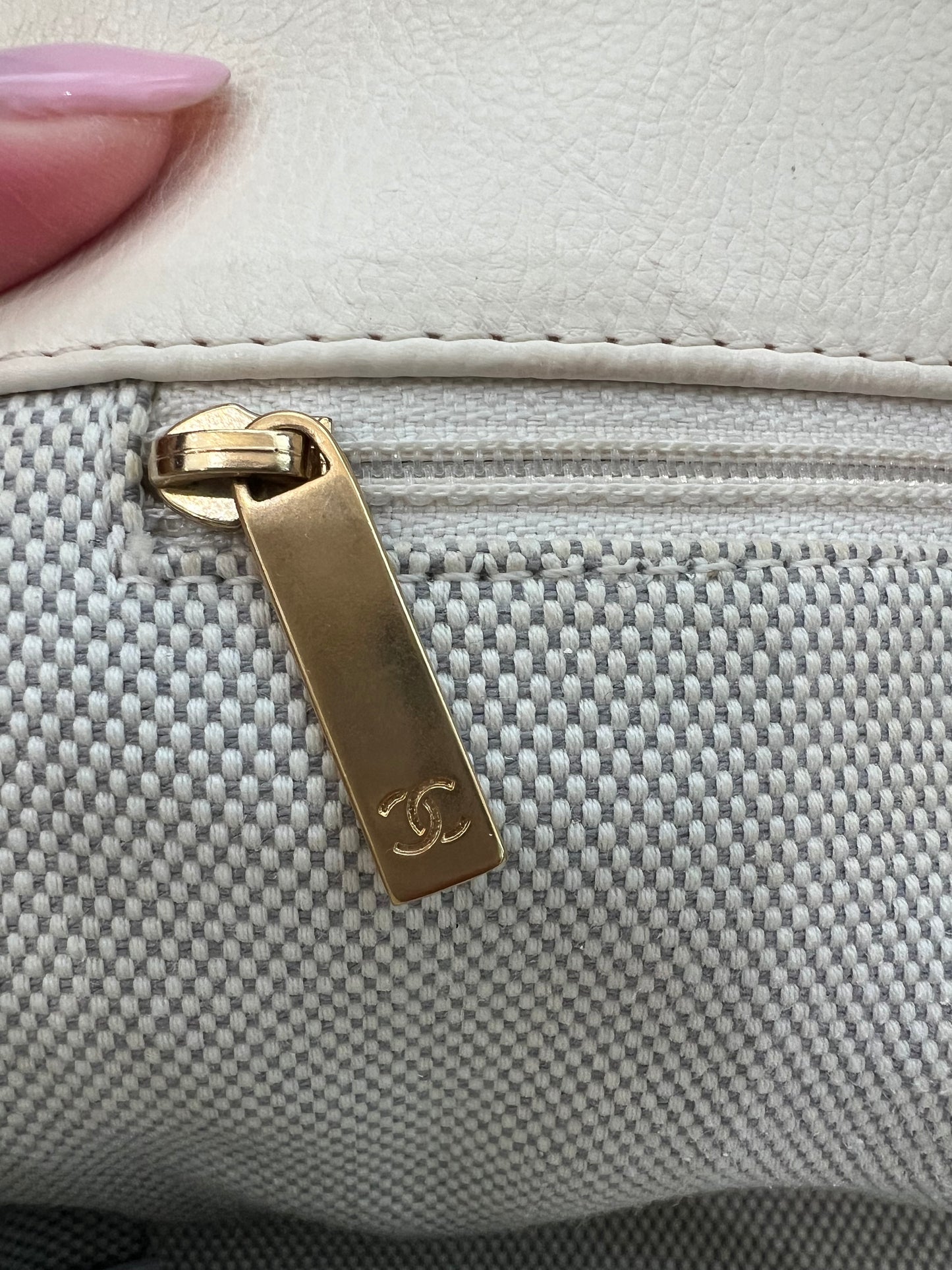 Vintage Chanel Quilted Chain Single Flap Bag