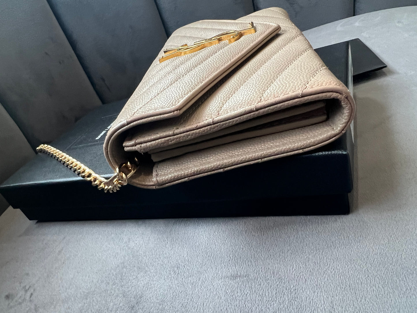 Beige YSL cassandre wallet on chain
