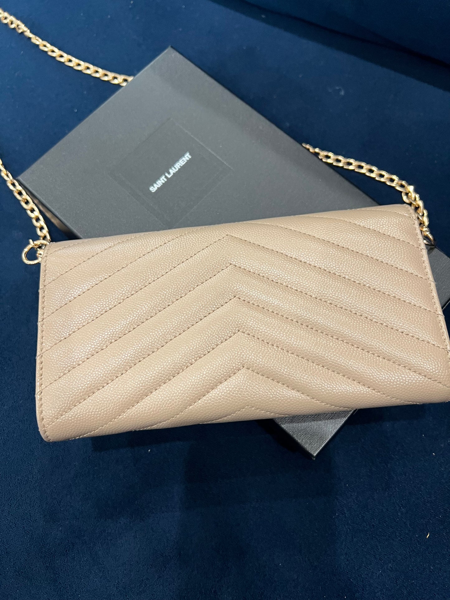 Beige YSL cassandre wallet on chain